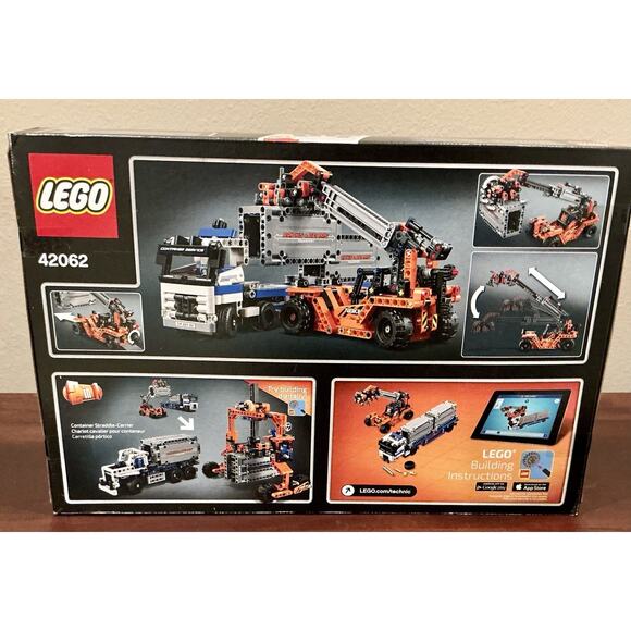 🔴SOLDLEGO TECHNIC: Container Yard (42062) 631pcs FACTORY SEALED NEW - Picture 6 of 10